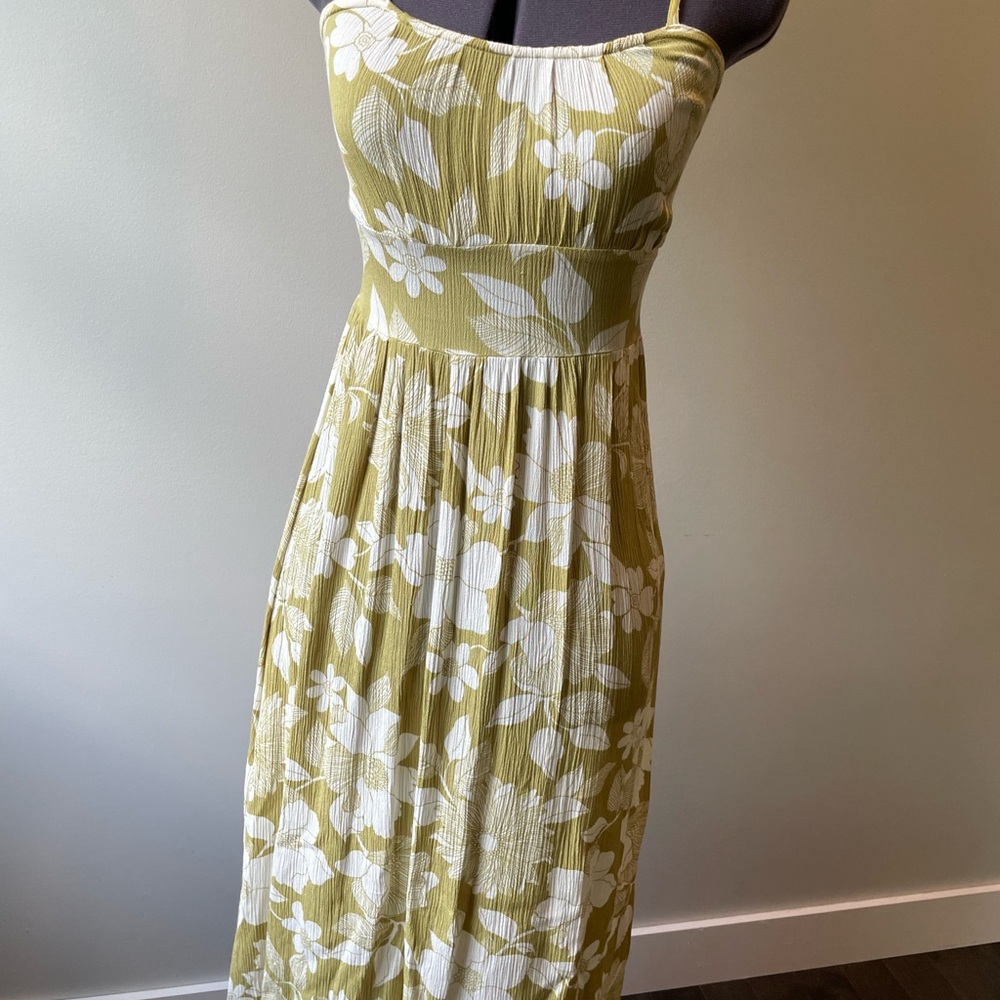 Billabong Green and White Pleated long Sundress